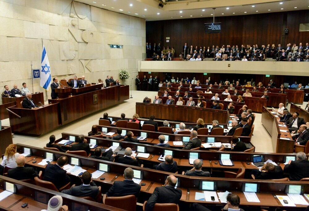 Image of jury presenting in a court case in the court room filled with  alot of people.